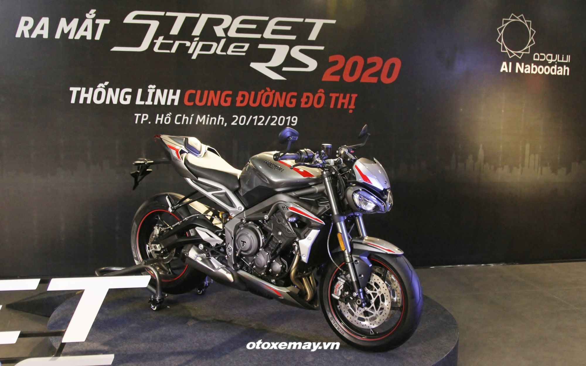 “Chiến binh đường phố” Triumph Street Triple RS 2020 giá 435 triệu đồng